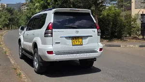 Toyota Land Cruiser Prado 2007 White