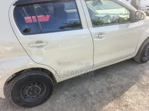 Toyota Passo 2013 Beige