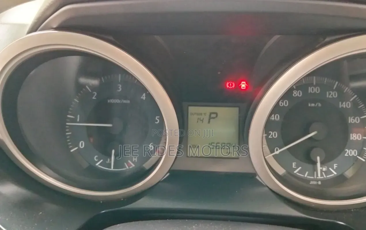 Toyota Land Cruiser Prado 2012 Off white