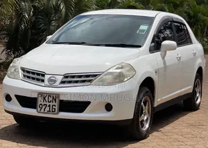 Nissan Tiida 2011 White