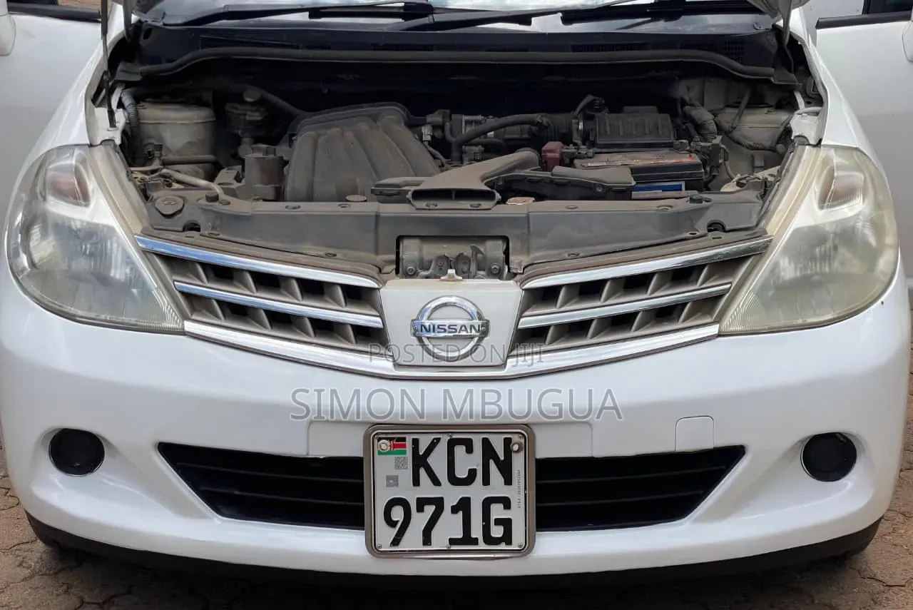 Nissan Tiida 2011 White