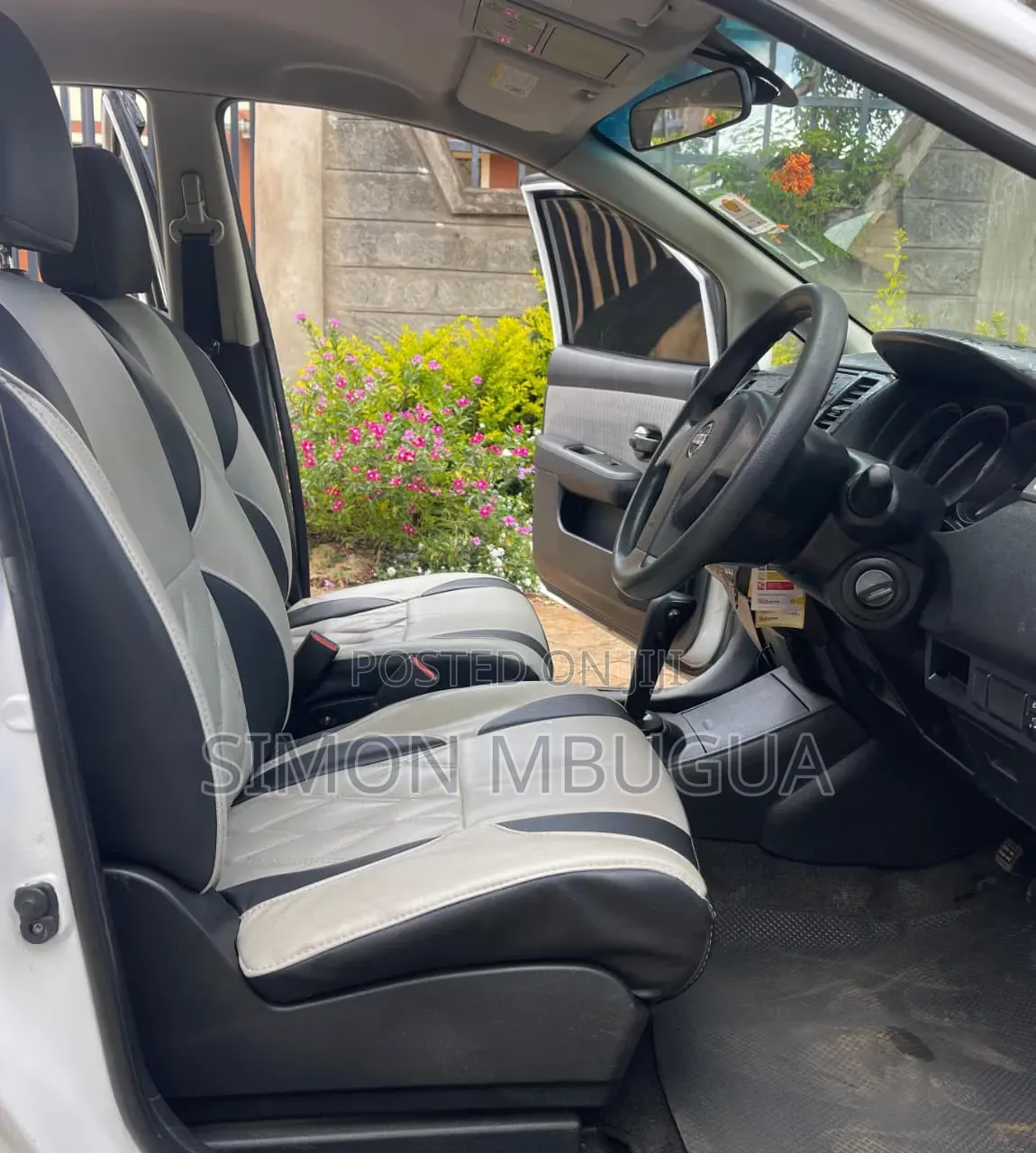 Nissan Tiida 2011 White