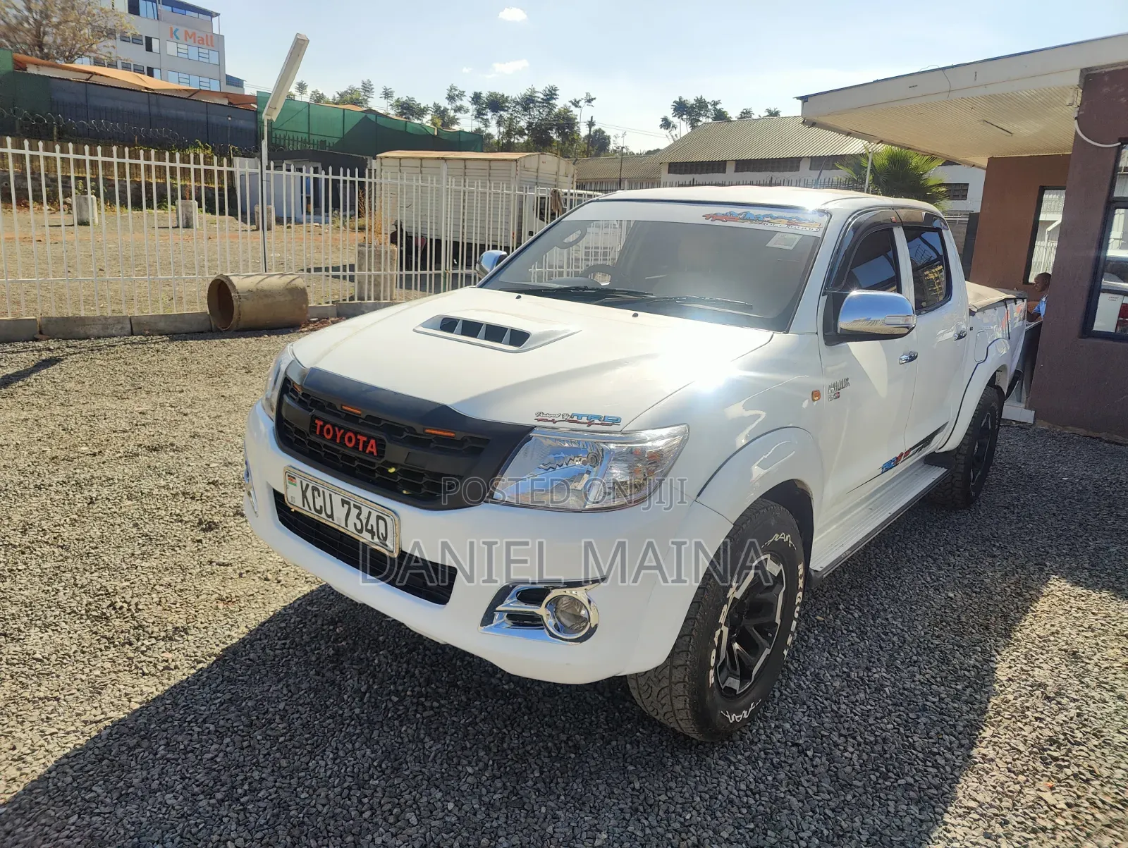 Toyota Hilux 3.0 D-4D 4x4 2012 White