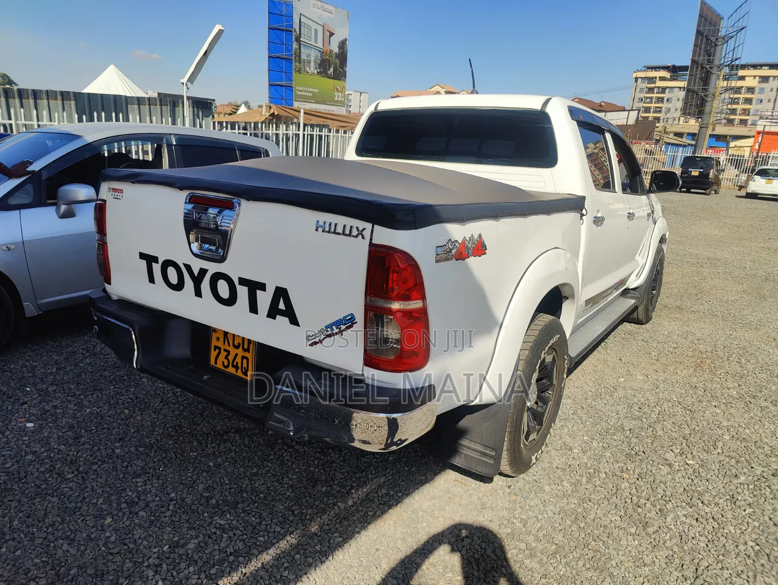 Toyota Hilux 3.0 D-4D 4x4 2012 White