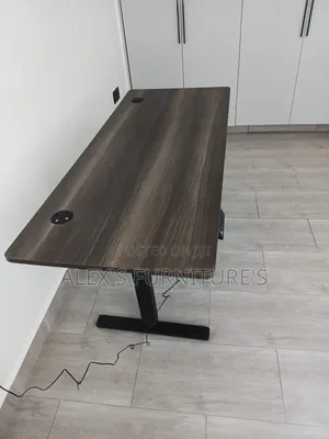 Brown Electric Office Desk /Height Adjustable Table