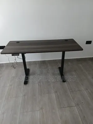 Brown Electric Office Desk /Height Adjustable Table