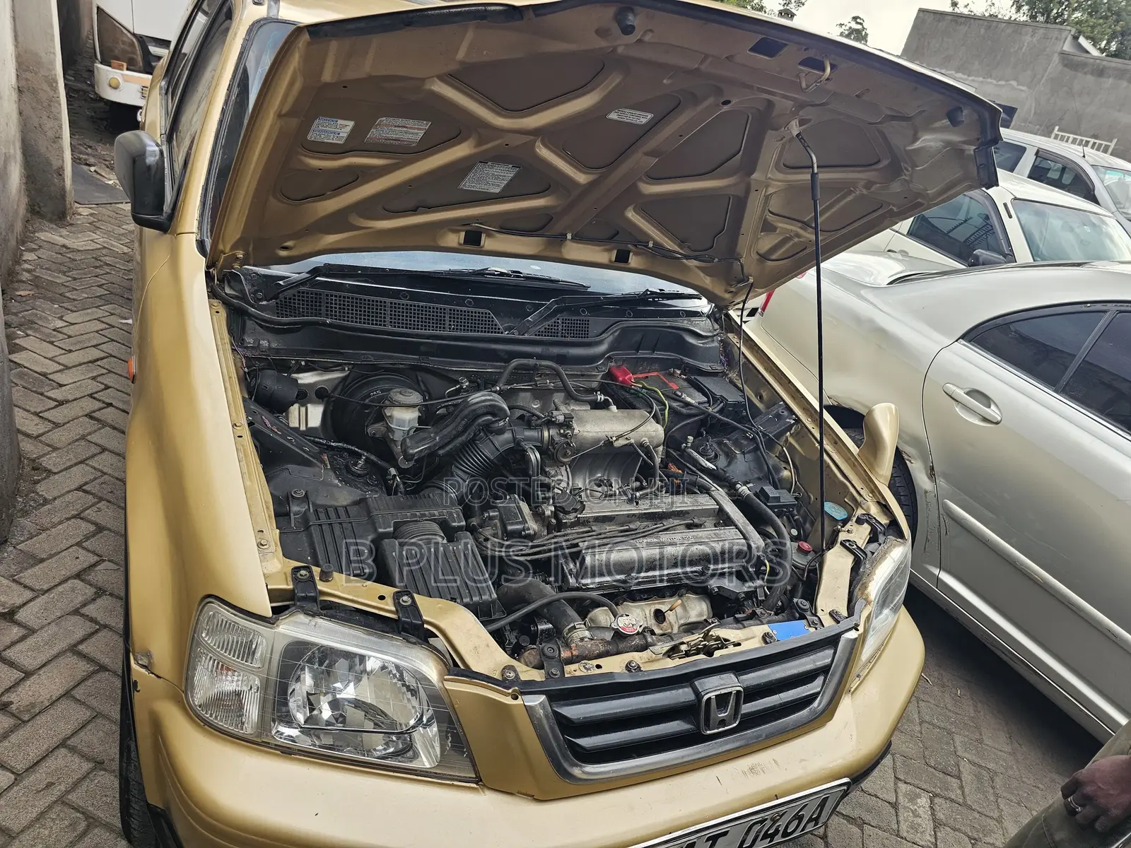 Honda CR-V 2004 Gold