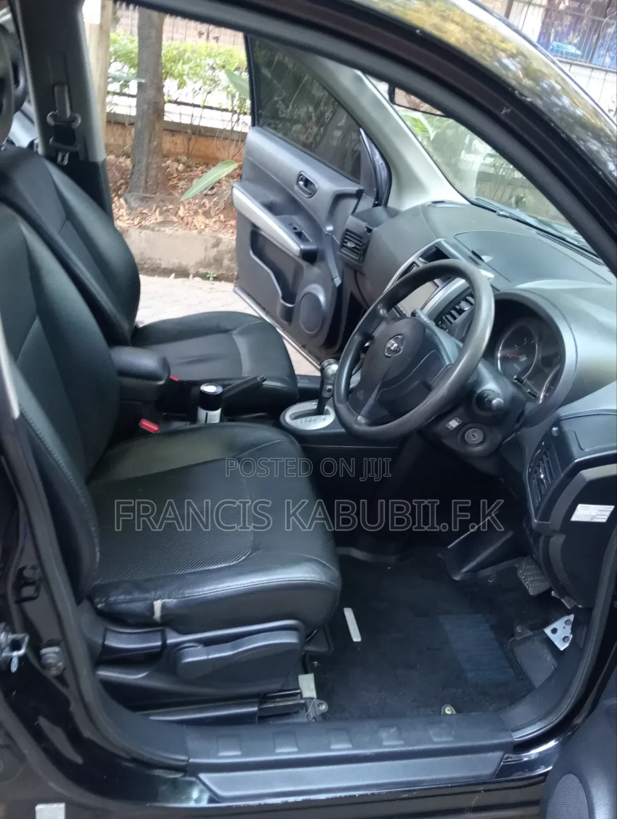 Nissan X-Trail 2.0 Petrol XE 2010 Black