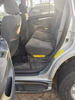 Toyota Land Cruiser 2004 Silver