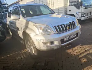Toyota Land Cruiser 2004 Silver