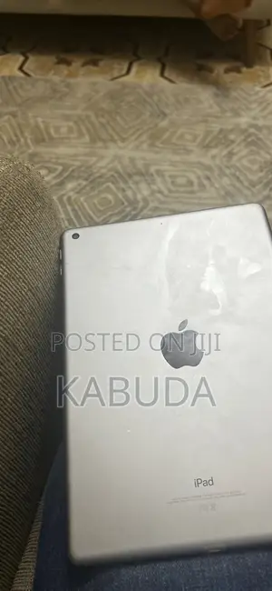 Apple 32 GB Gray