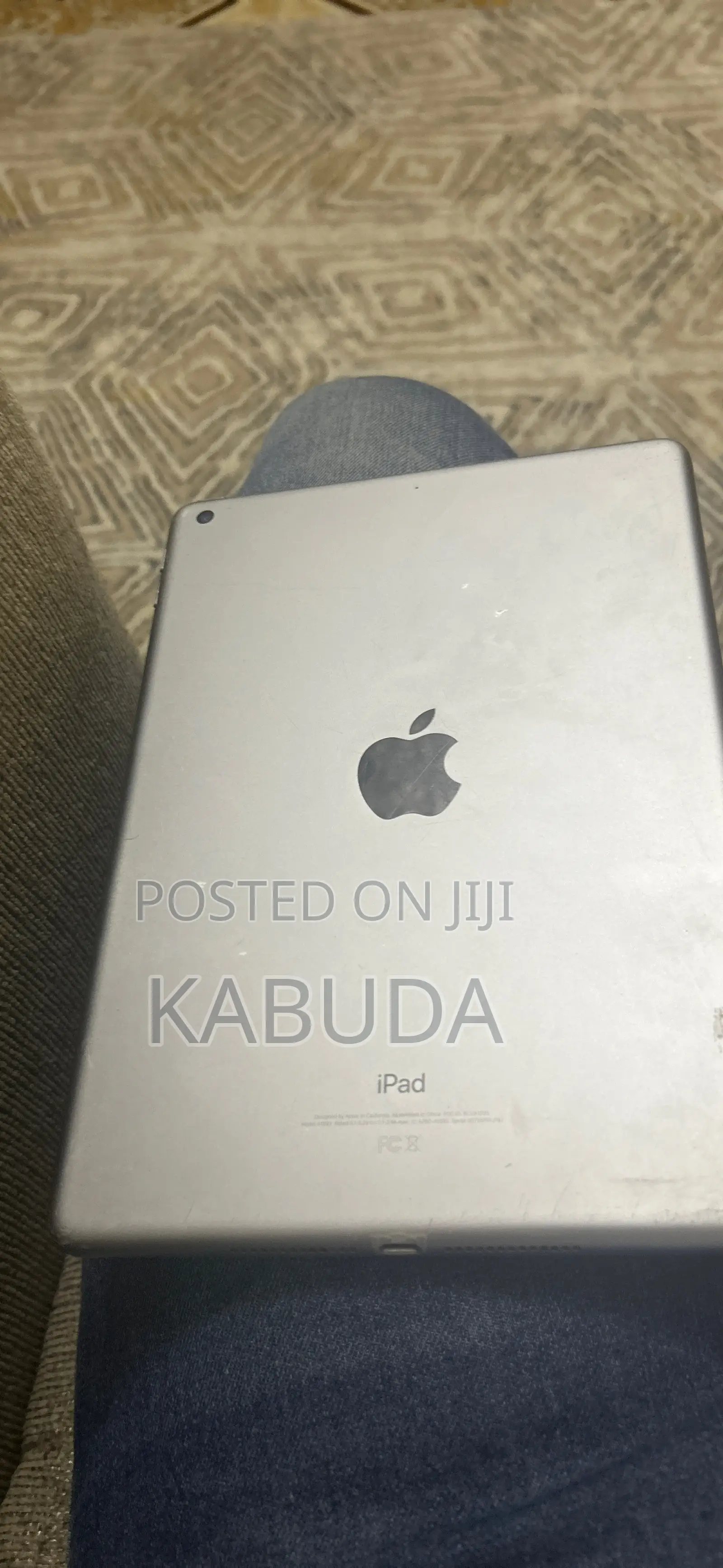 Apple 32 GB Gray