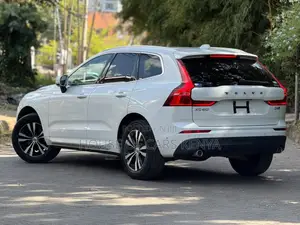 Volvo XC60 2019 Pearl