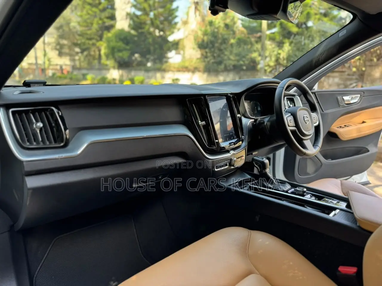 Volvo XC60 2019 Pearl