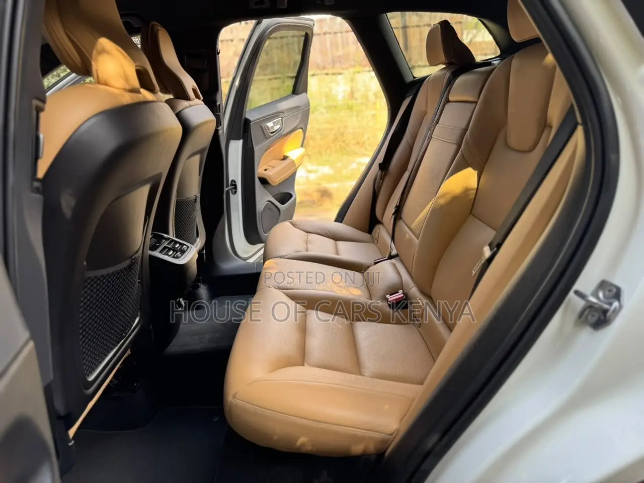 Volvo XC60 2019 Pearl