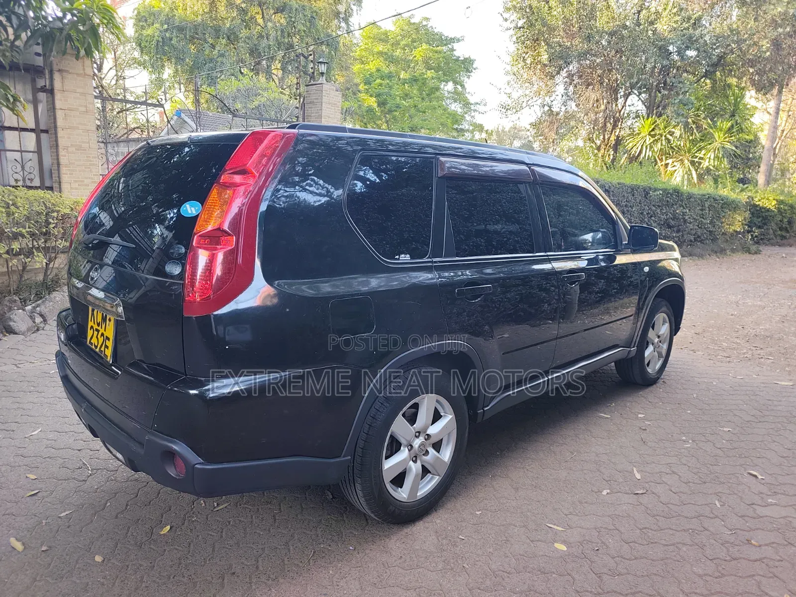 Nissan X-Trail 2.0 Petrol XE 2010 Black