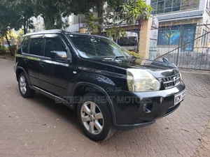 Nissan X-Trail 2.0 Petrol XE 2010 Black