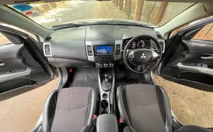 Mitsubishi Outlander 2010 Silver