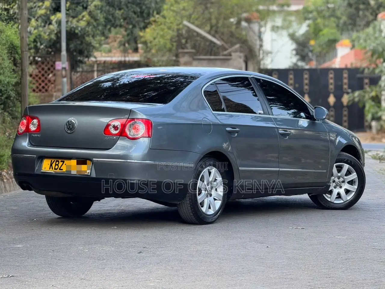 Volkswagen Passat 2.0 2008 Gray