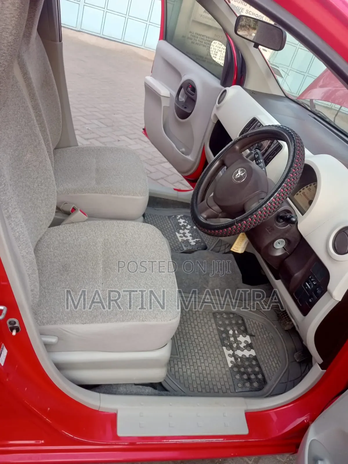 Toyota Passo 2011 Red