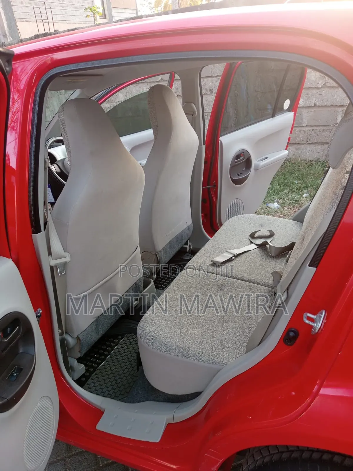 Toyota Passo 2011 Red
