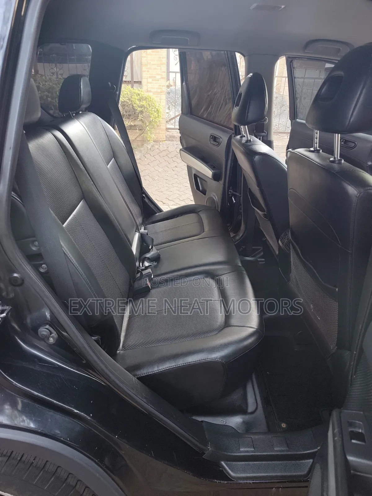 Nissan X-Trail 2.0 Petrol XE 2010 Black