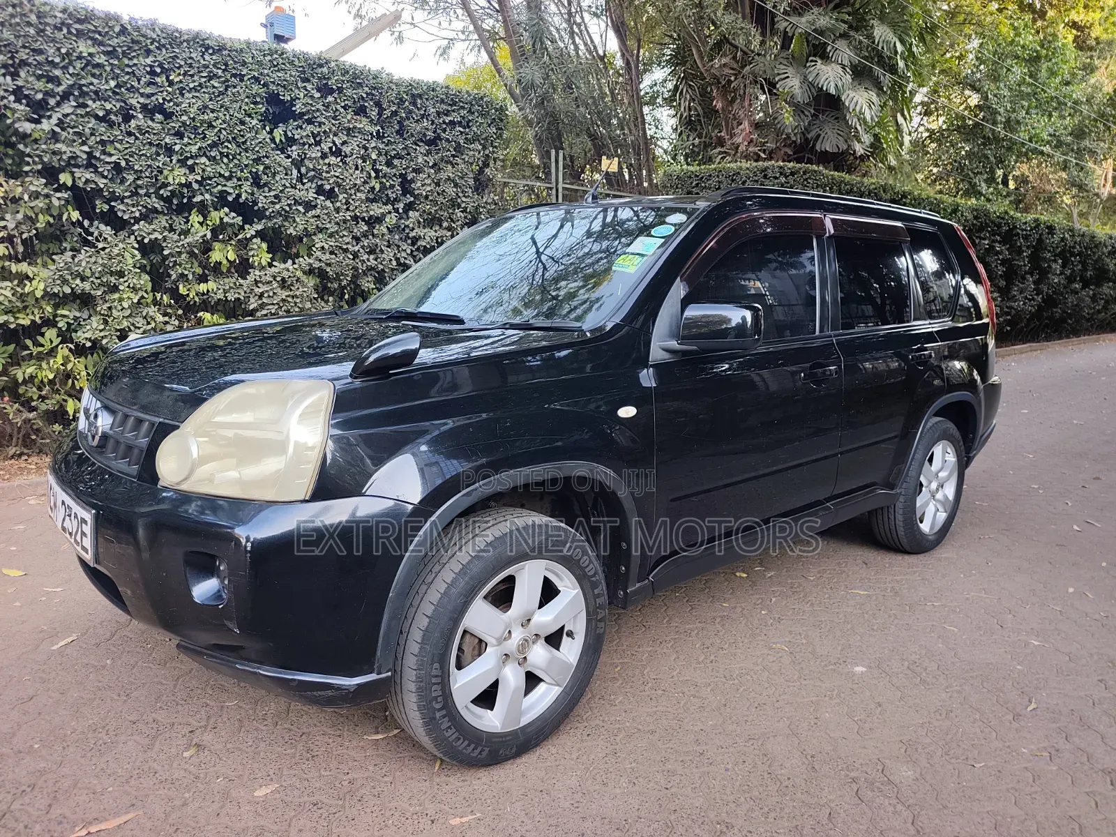 Nissan X-Trail 2.0 Petrol XE 2010 Black