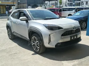 Toyota Yaris Cross 1.5 Hybrid AWD 2021 Silver