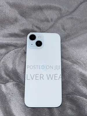 Apple iPhone 15 128 GB Green