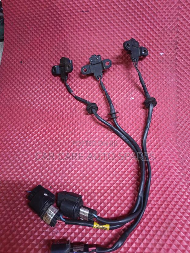 Crankshaft Position Sensor Mitsubishi Pajero - thumbnail 3