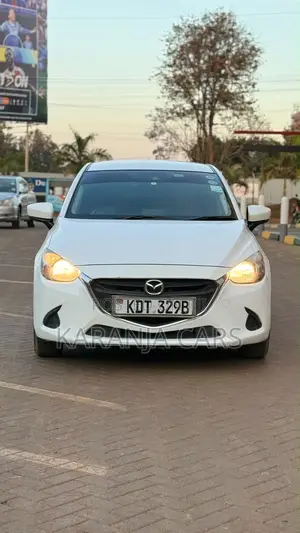 Mazda Demio 2018 White