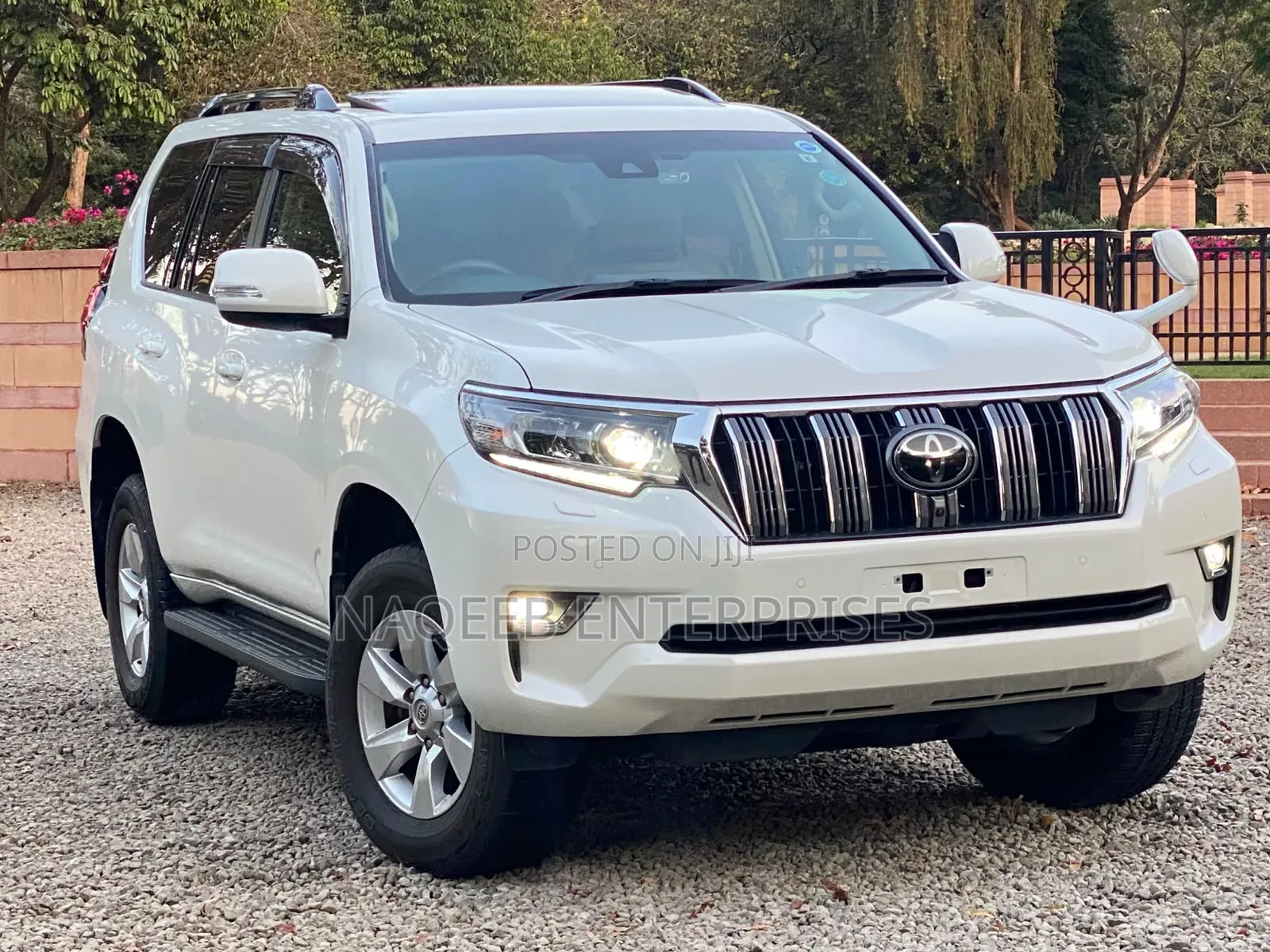 Toyota Land Cruiser Prado 2.7 2021 White