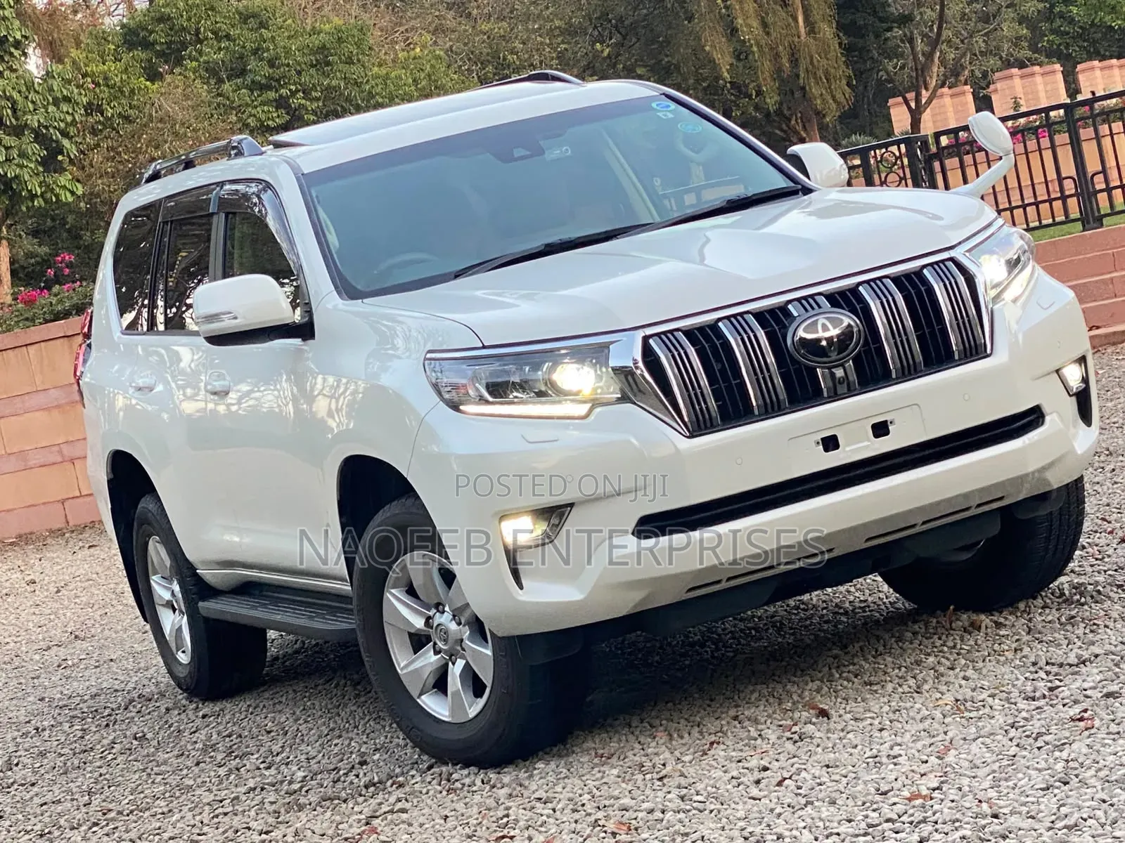 Toyota Land Cruiser Prado 2.7 2021 White