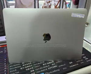 Laptop Apple MacBook Pro 2017 8GB Intel Core i5 SSD 256GB