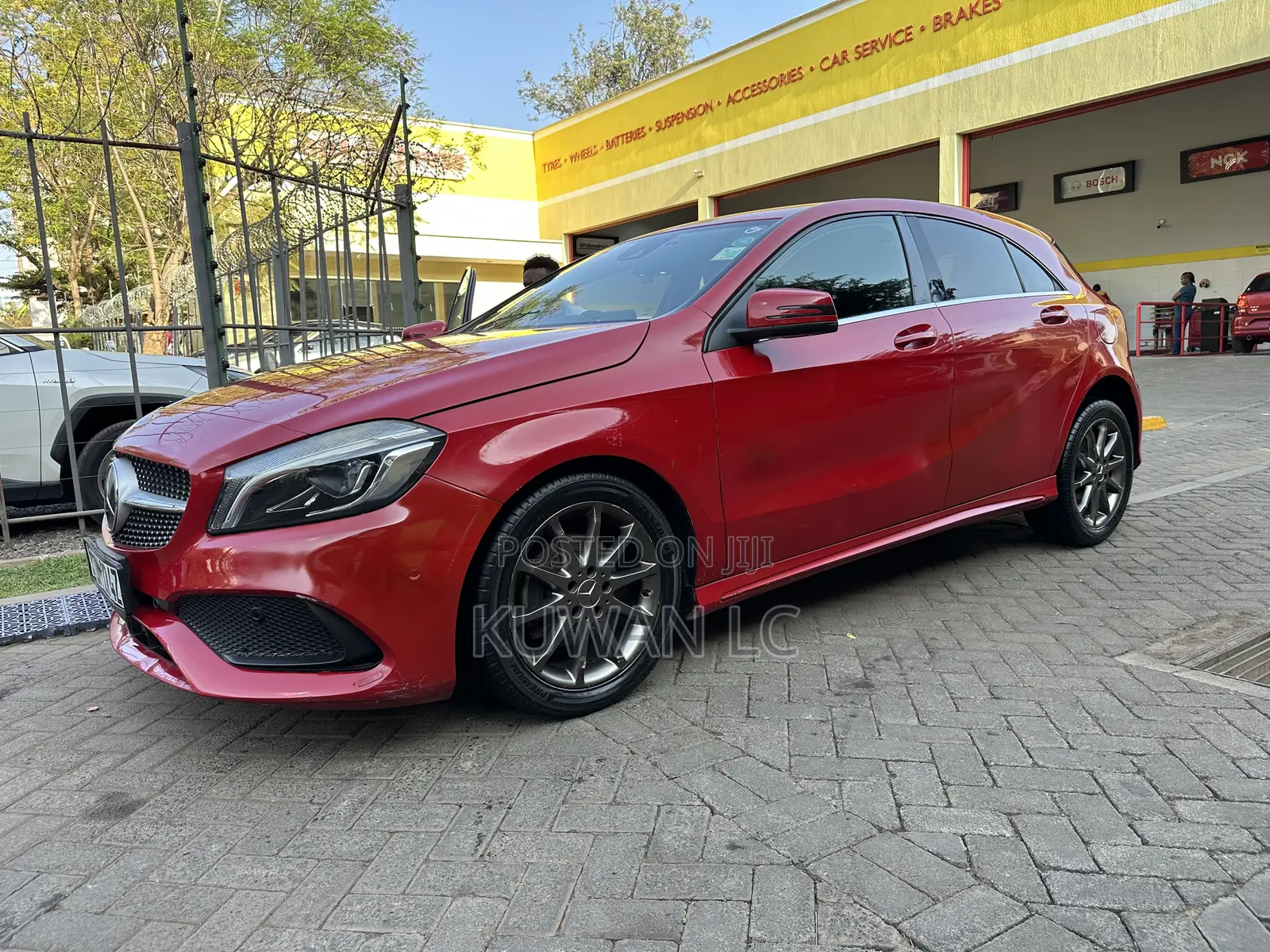 Mercedes-Benz A-Class 2016 Red