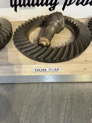 Crown and Pinion of Isuzu FSR/DQR