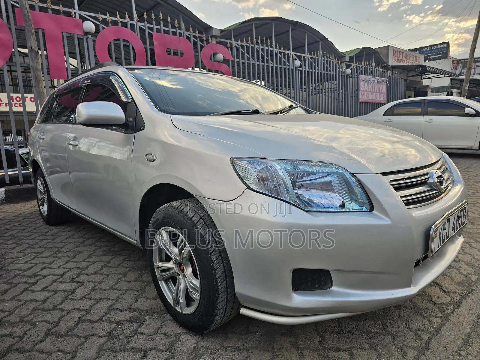 Toyota Corolla Fielder 2009 Silver