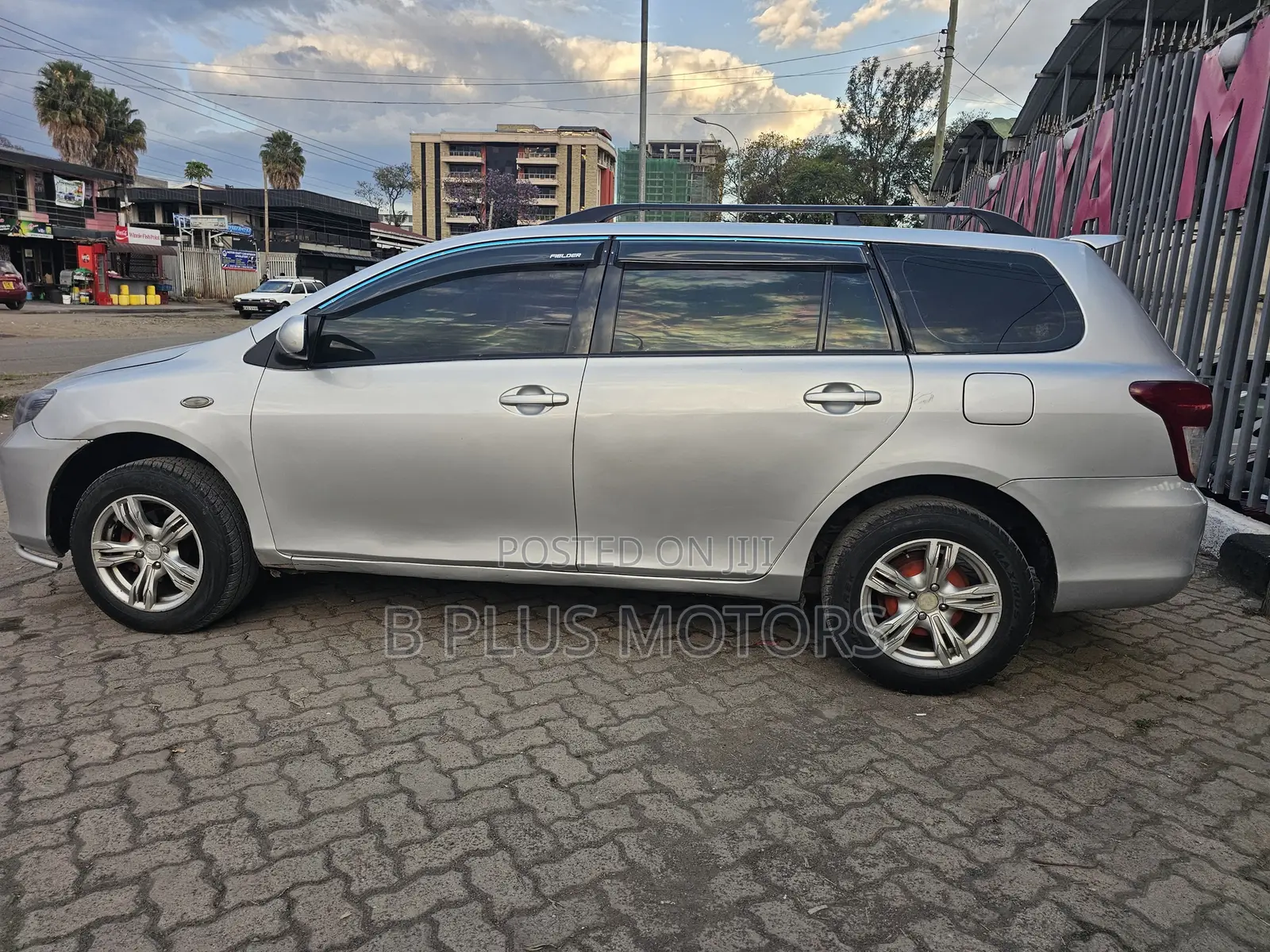 Toyota Corolla Fielder 2009 Silver