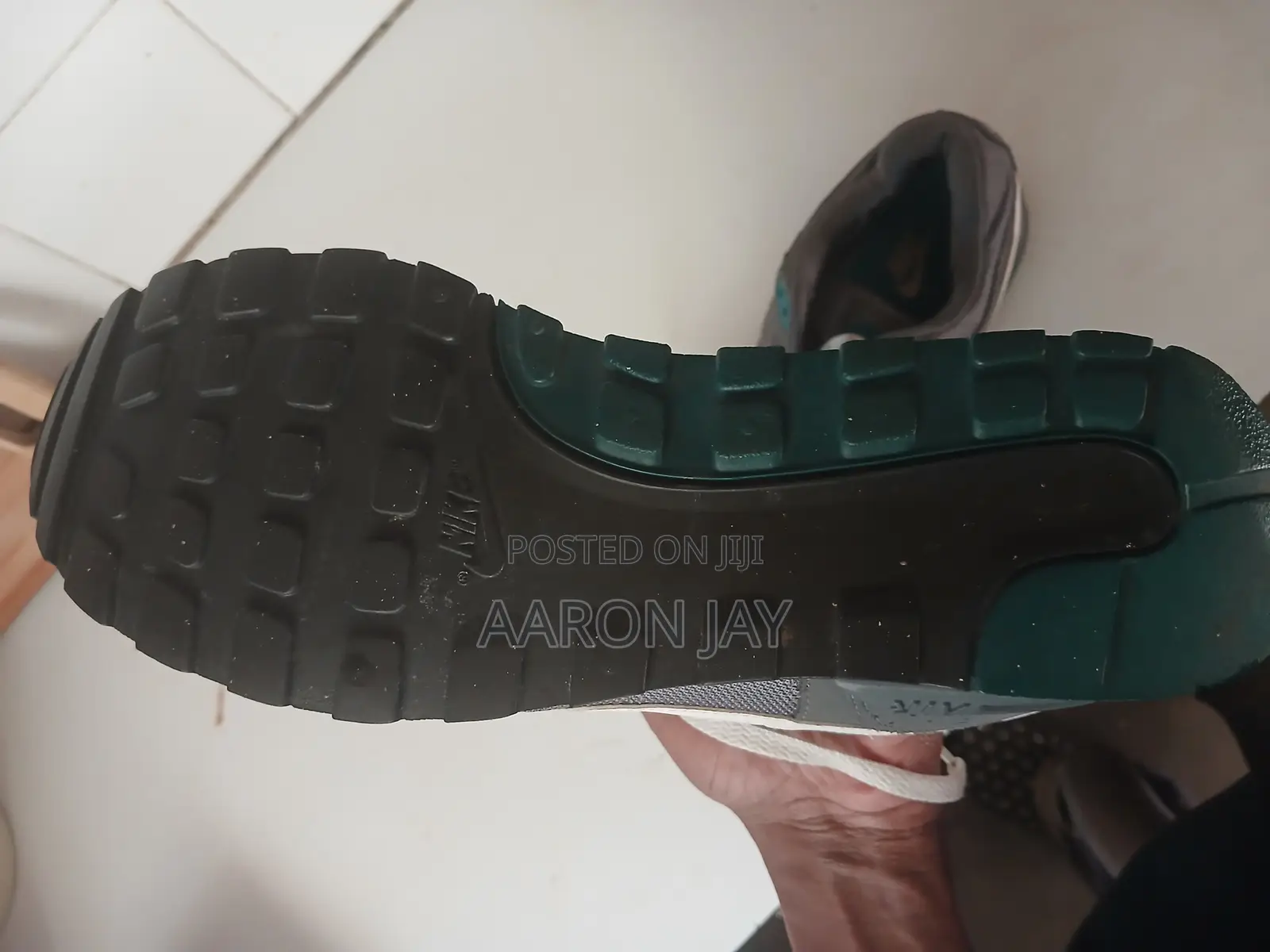 Brand NEW NIKE SNEAKERS – Original Stylish