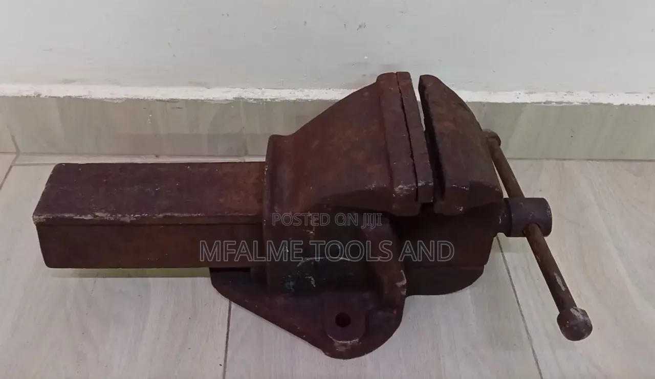 Ex-Uk Heavy-Duty Bench Vise