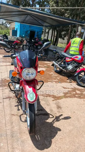 TVS HLX Plus ES 2024 Red