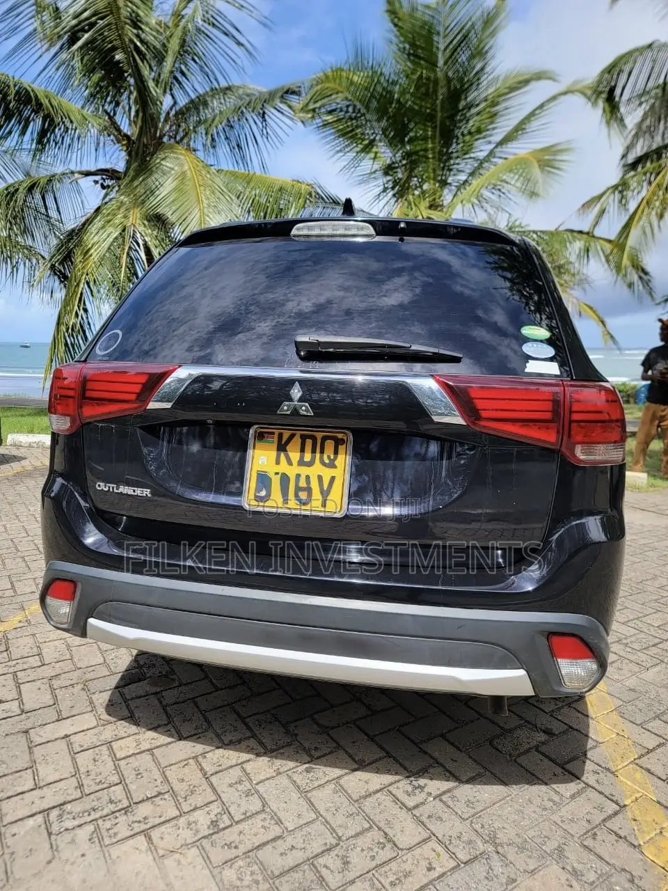 Mitsubishi Outlander 2016 Black