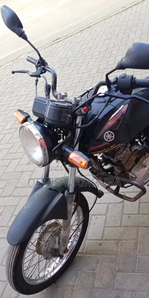 Yamaha Crux 2019 Black