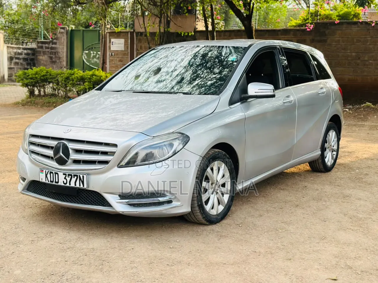 Mercedes-Benz B-Class 2014 Silver