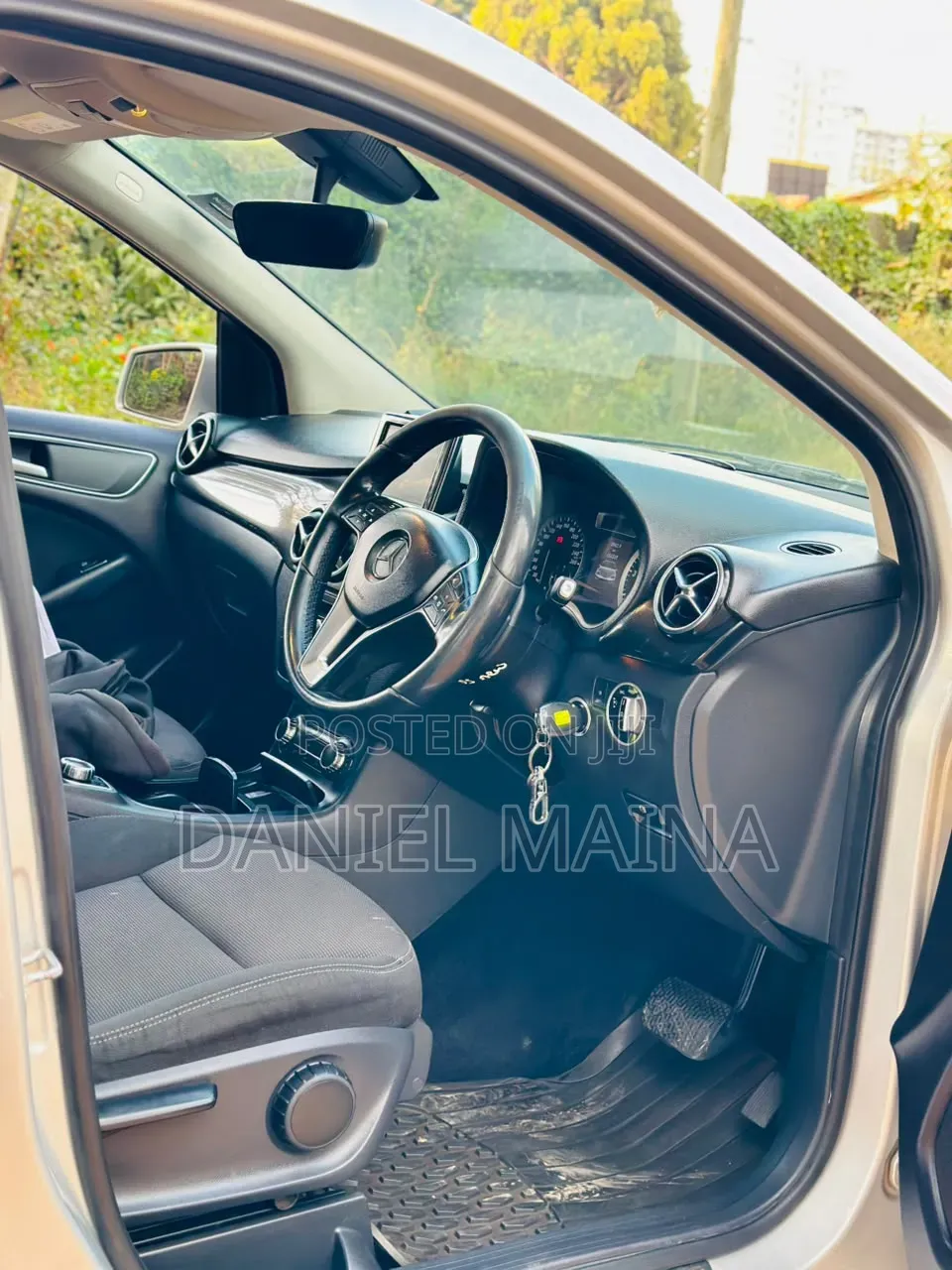 Mercedes-Benz B-Class 2014 Silver