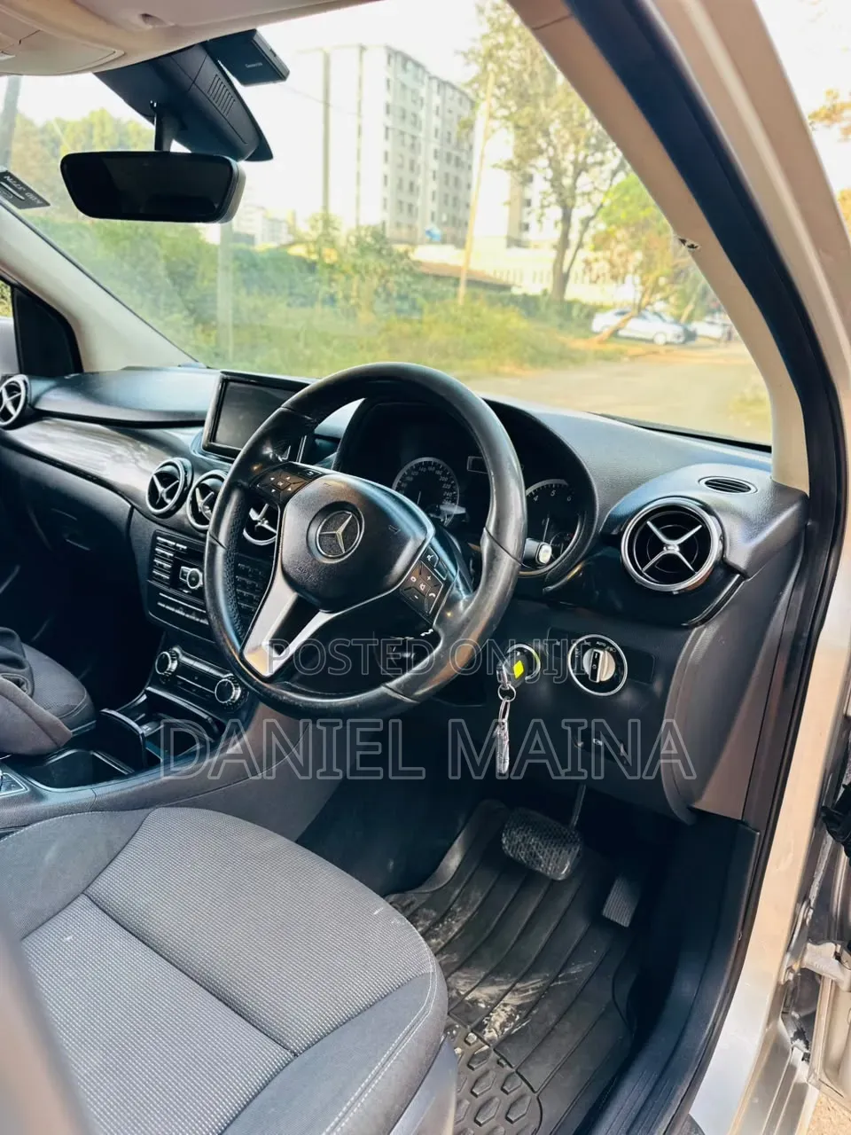 Mercedes-Benz B-Class 2014 Silver