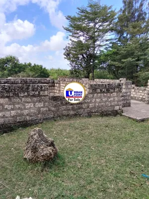 1/8acre With Uncompleted 3bdm House in Mwembeni Bamburi