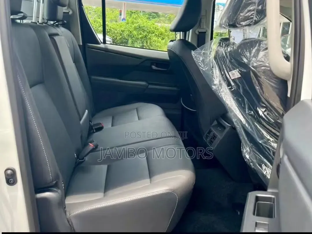 Toyota Hilux Active (Diesel) 2026 White
