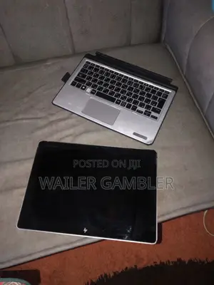 Laptop HP Elite X2 1012 G2 8GB Intel Core i5 SSD 256GB