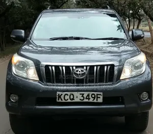 Toyota Land Cruiser Prado 2012